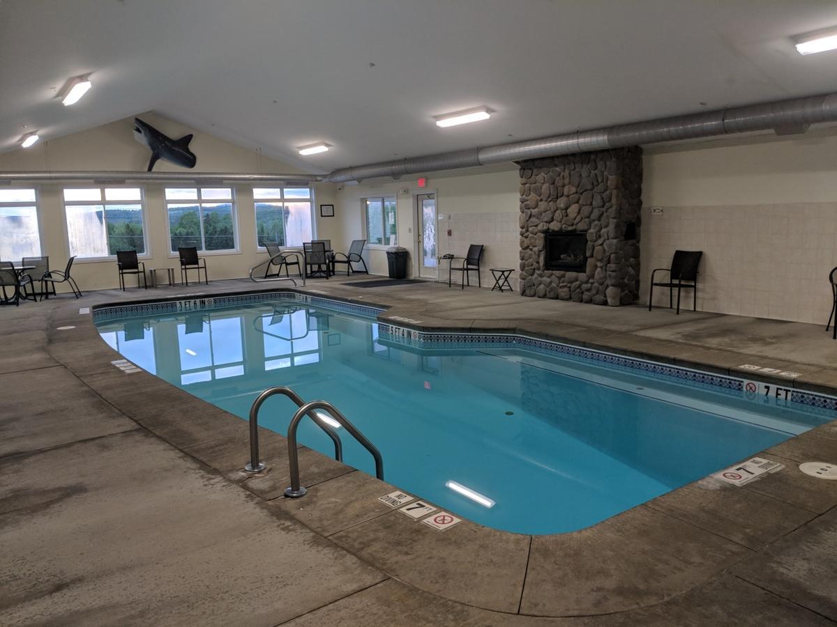 Rangeley Saddleback Inn Bagian luar foto